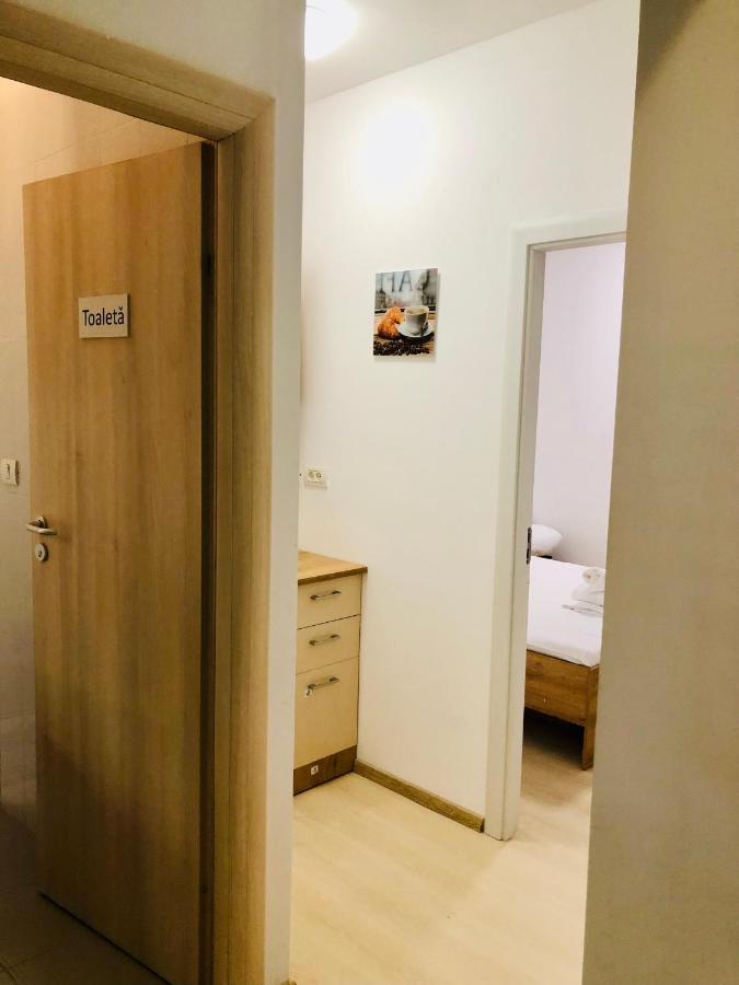 Ultra-Central Modern And Big Apartments In Union Square U41-U44 ทิมิชัวรา ภายนอก รูปภาพ