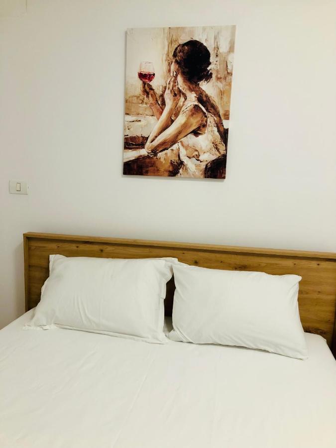 Ultra-Central Modern And Big Apartments In Union Square U41-U44 ทิมิชัวรา ภายนอก รูปภาพ